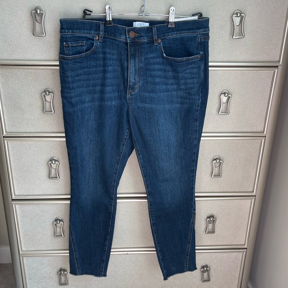 Loft dark blue skinny ankle jeans size 12P